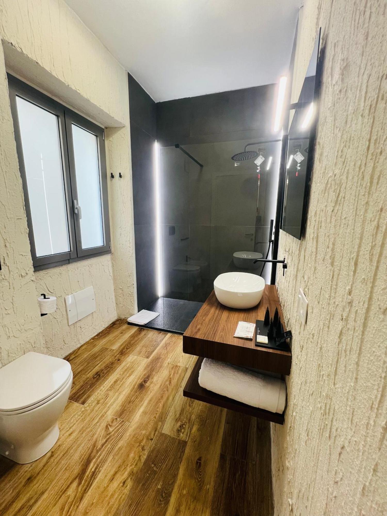 Maison Madeleine La Maddalena  Ngoại thất bức ảnh