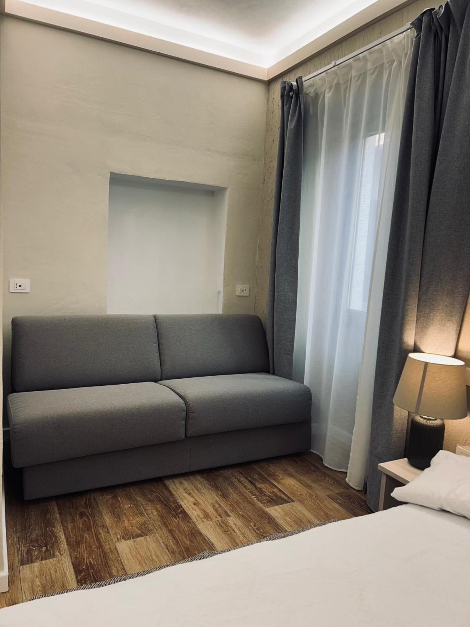 Maison Madeleine La Maddalena  Ngoại thất bức ảnh